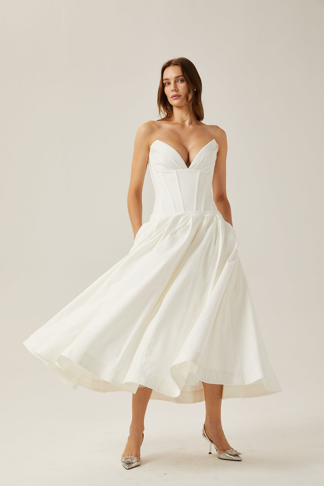 Avellia Katherine Ivory Elegance Midi Dress