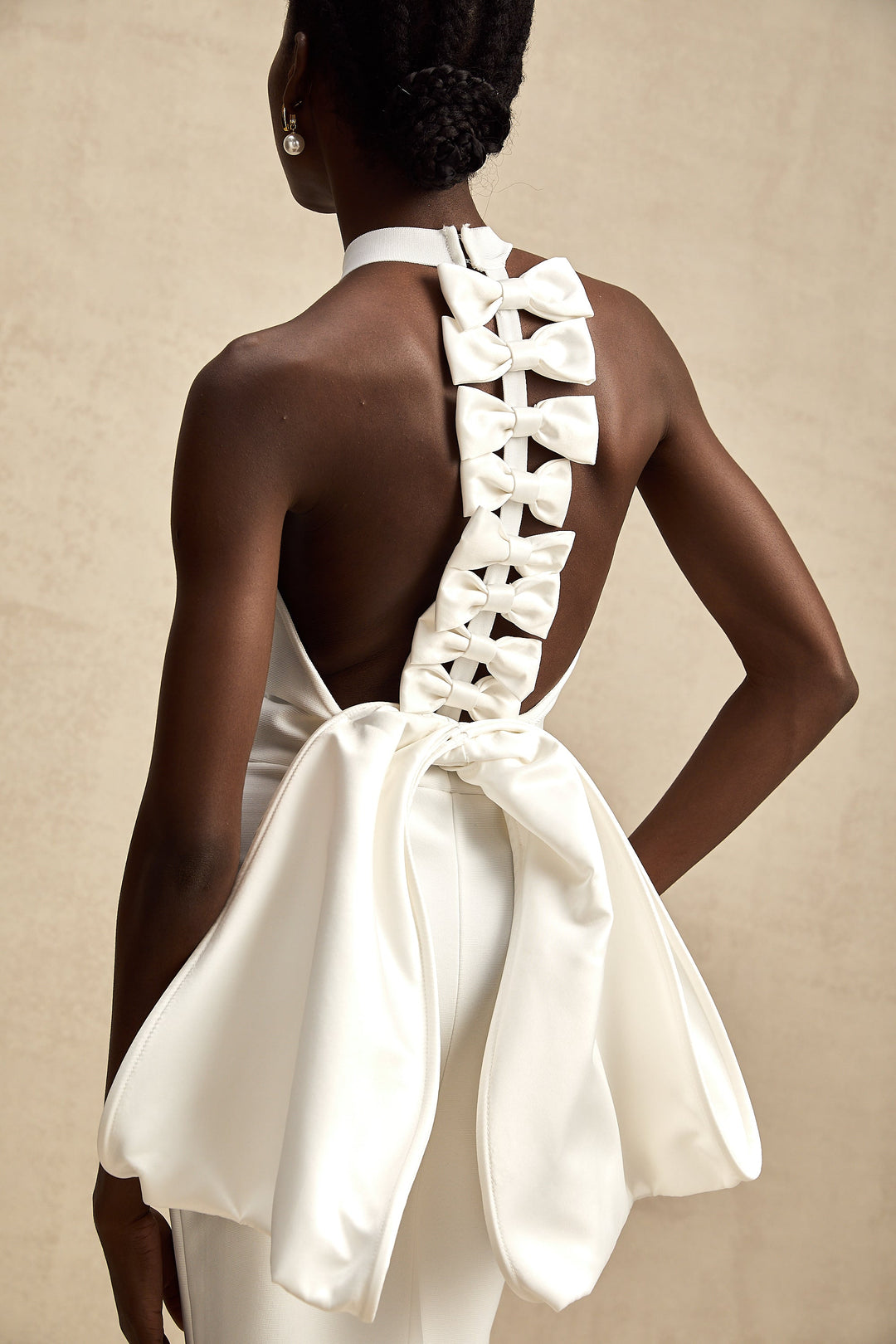 Avellia Capucine Ivory Bow Bandage Dress