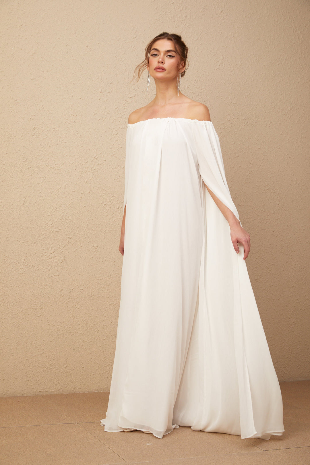 Avellia Patrizia Ivory Elegance Maxi Dress