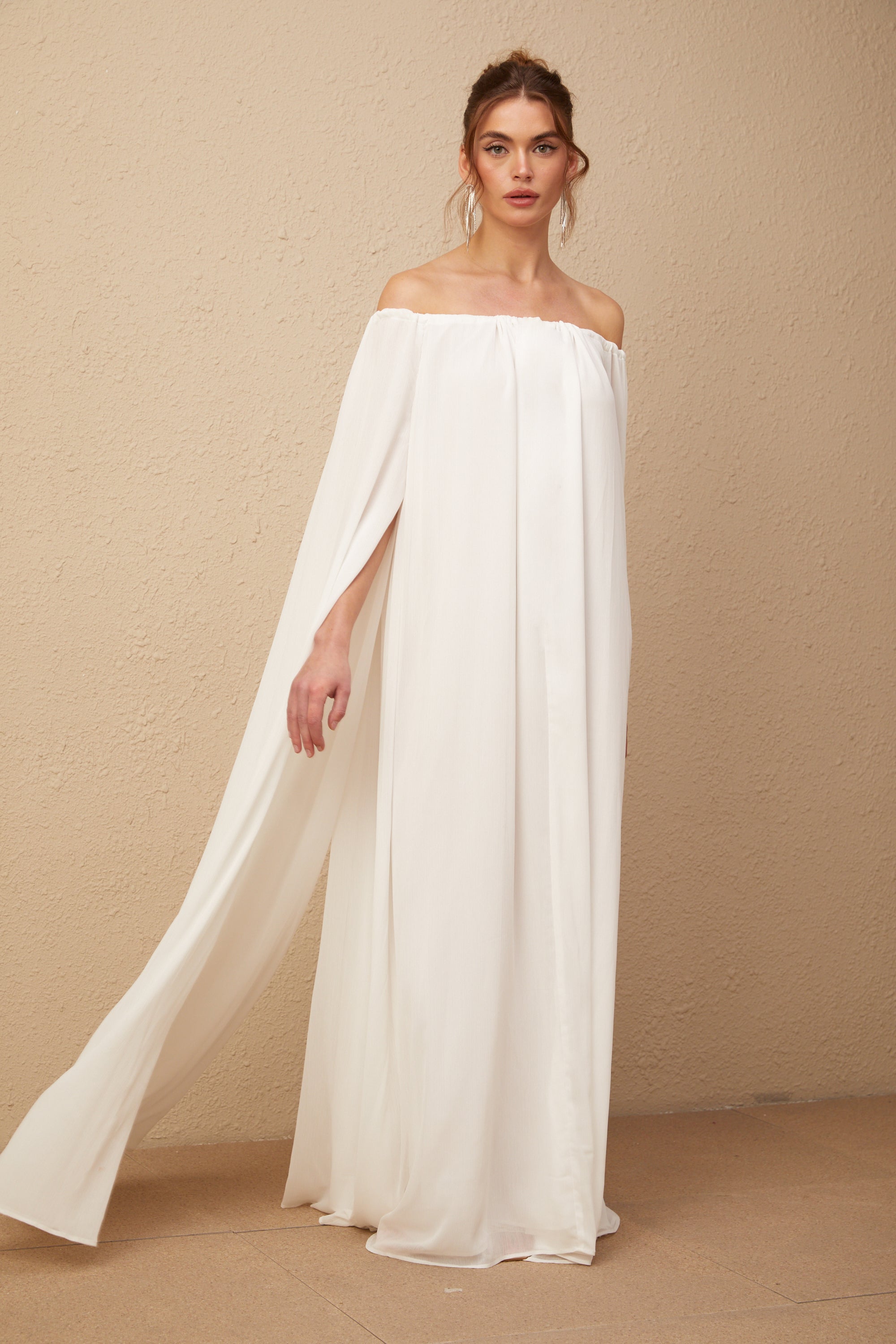 Avellia Patrizia Ivory Elegance Maxi Dress