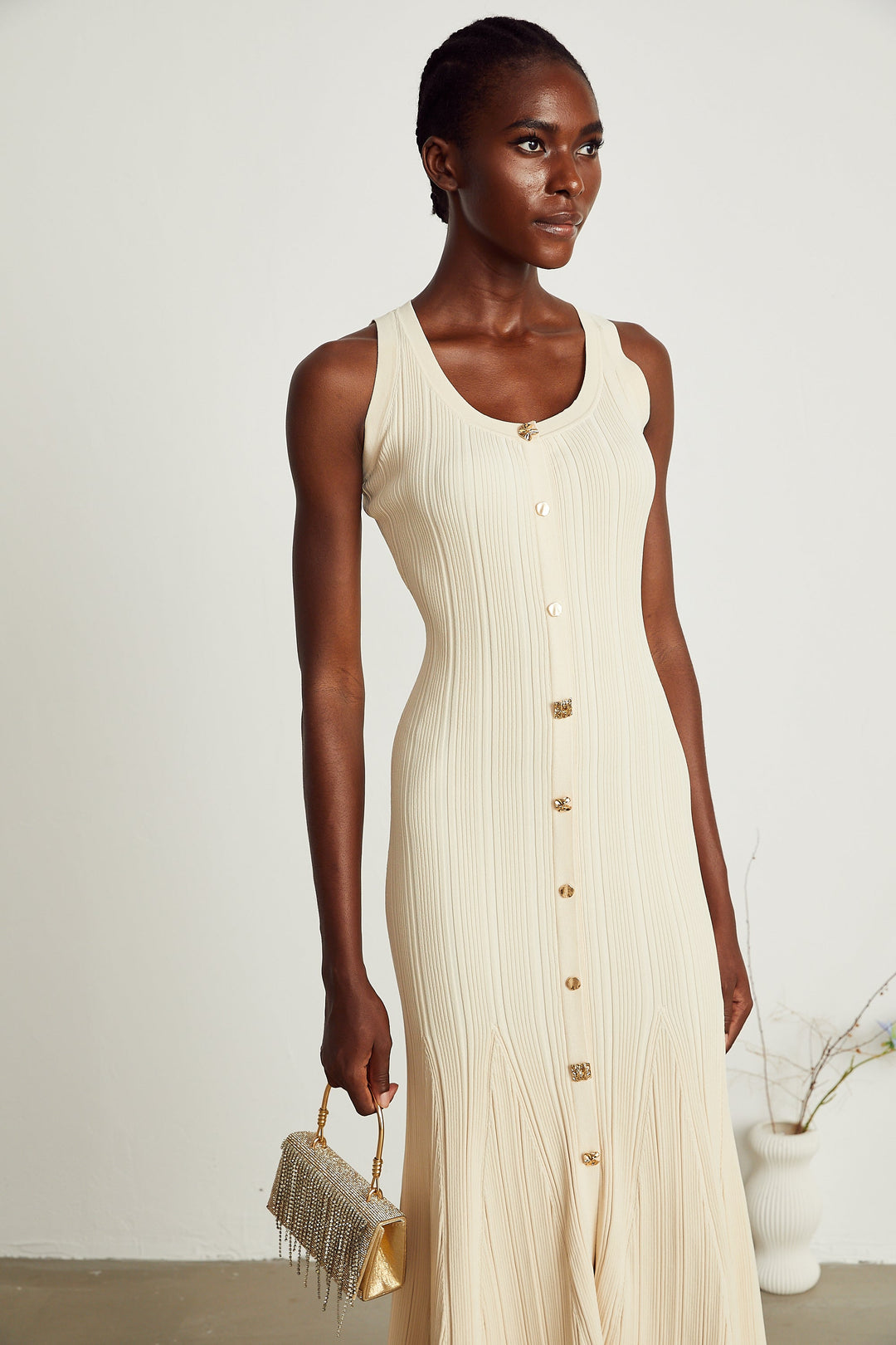 Avellia Luma Knitted Sleeveless Flared Midi Dress