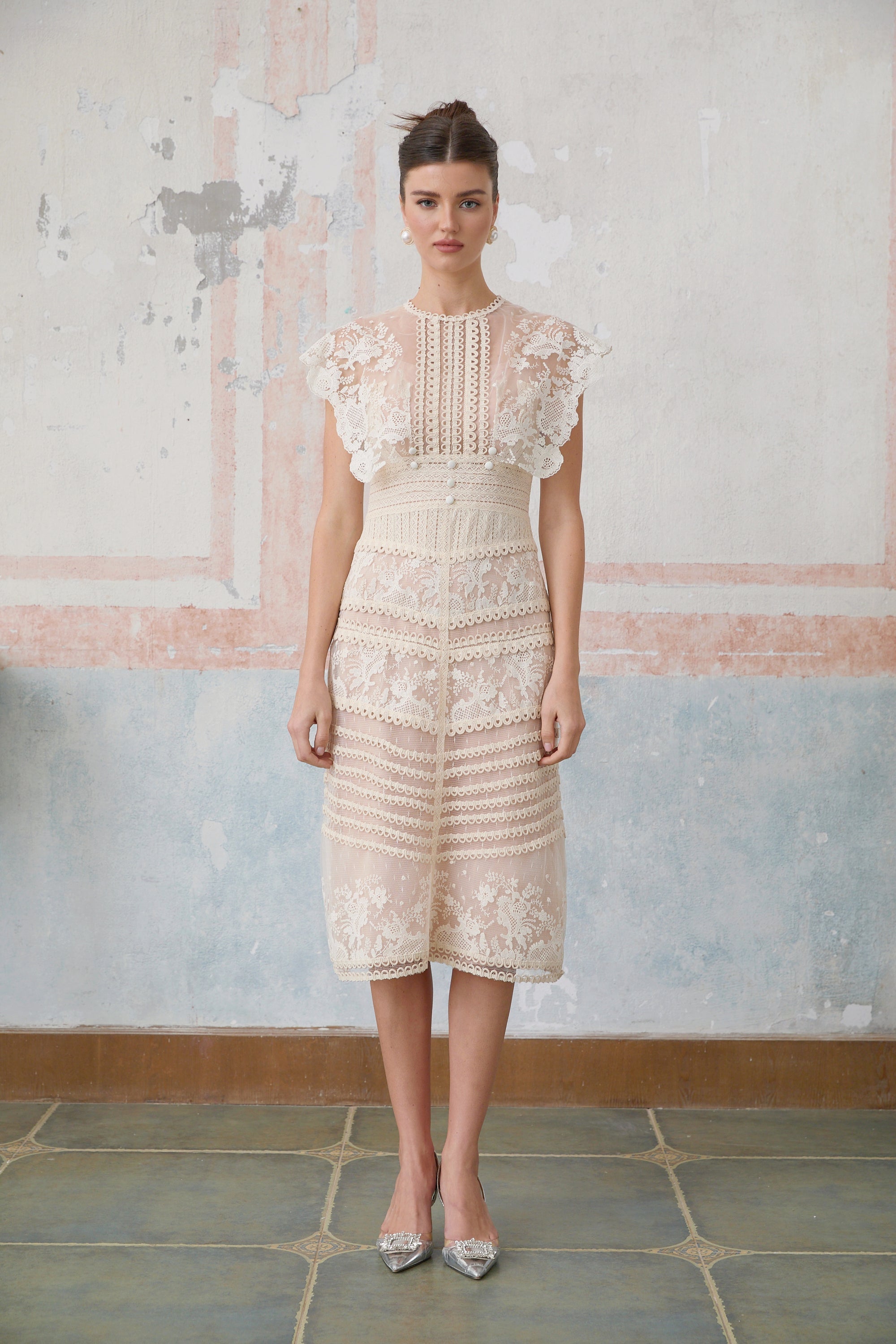 Avellia Meadow Floral-Embroidered Lace Midi Dress