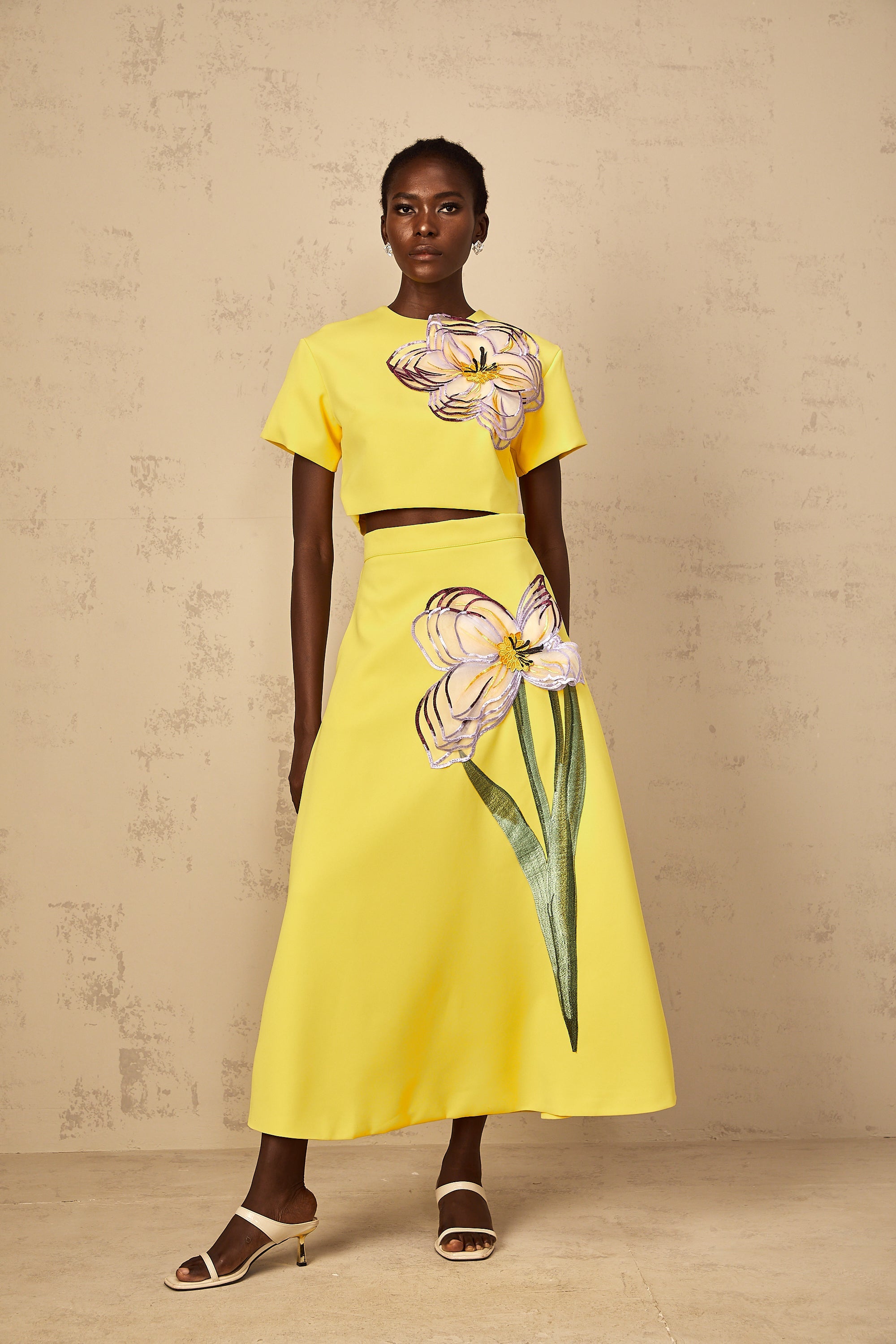 Avellia Irène Golden Bloom Sequin Set