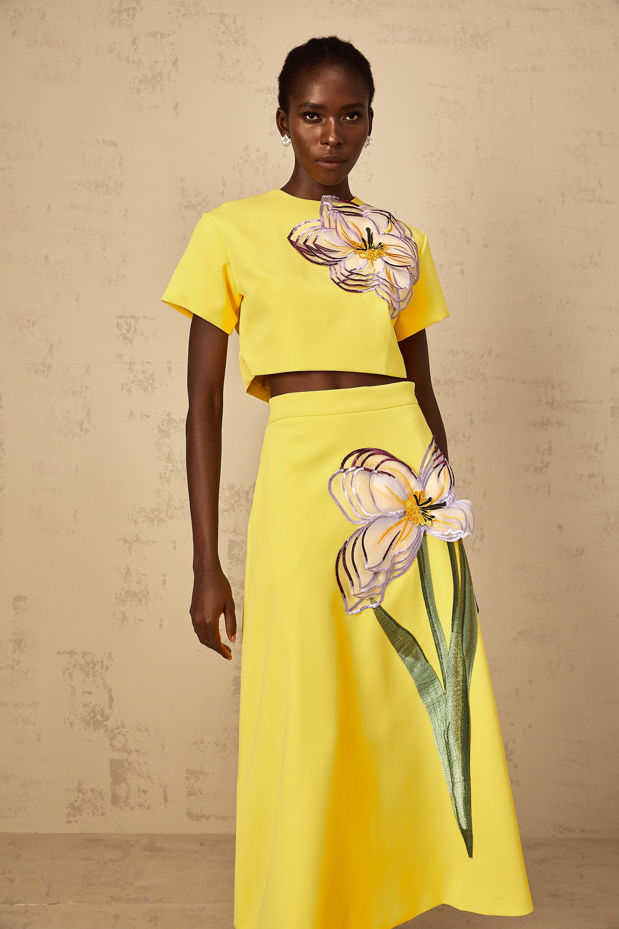 Avellia Irène Golden Bloom Sequin Set