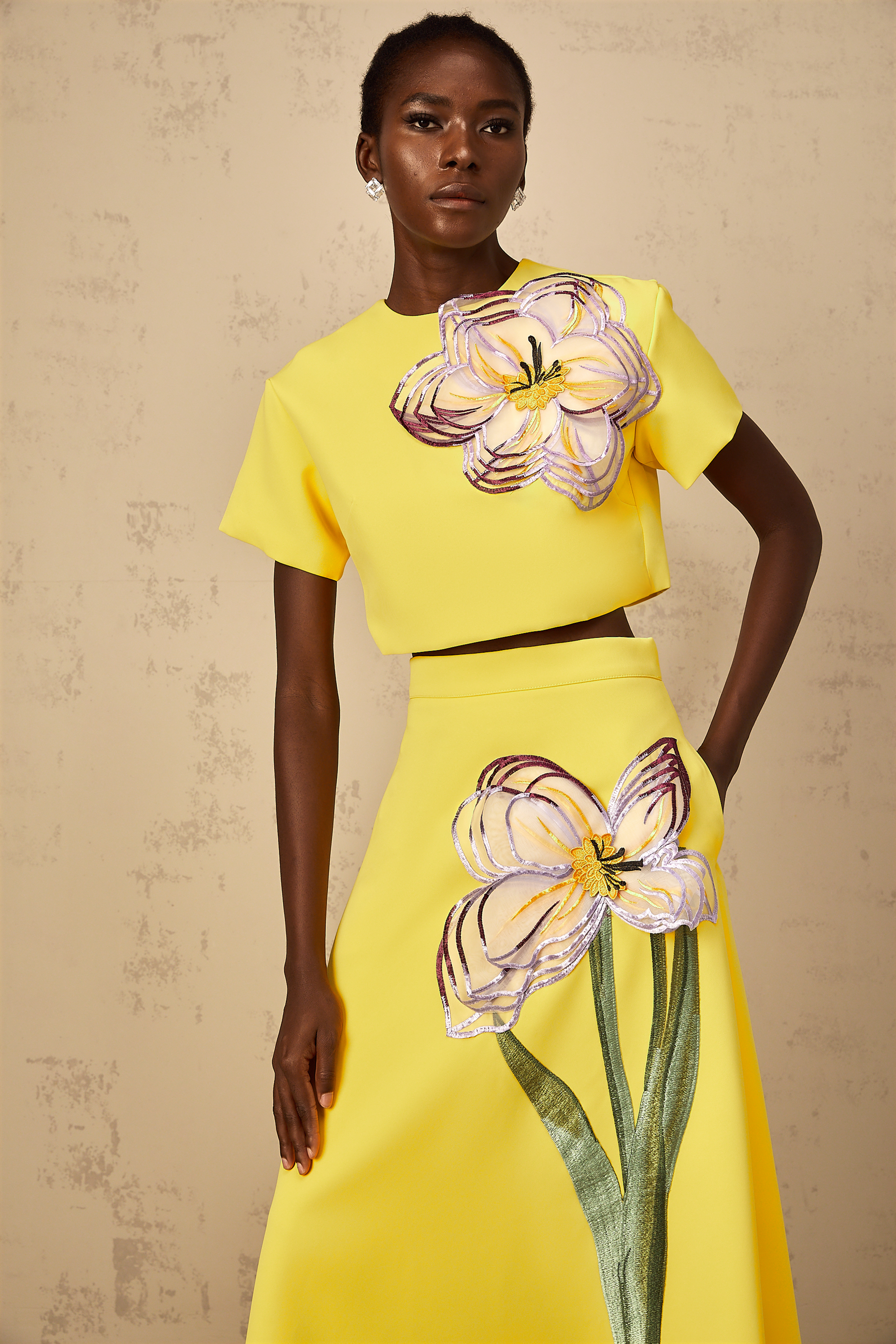 Avellia Irène Golden Bloom Sequin Set