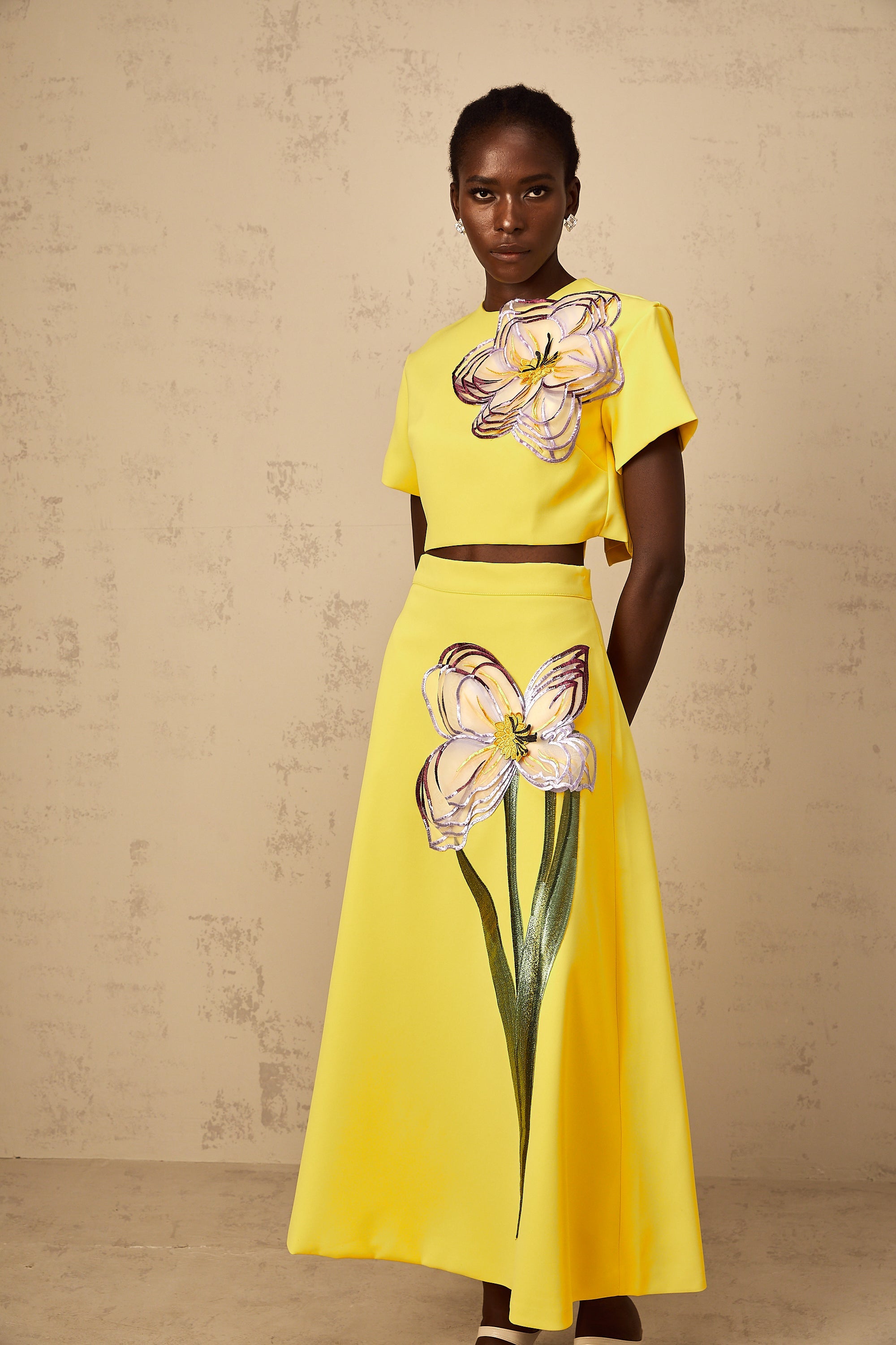 Avellia Irène Golden Bloom Sequin Set