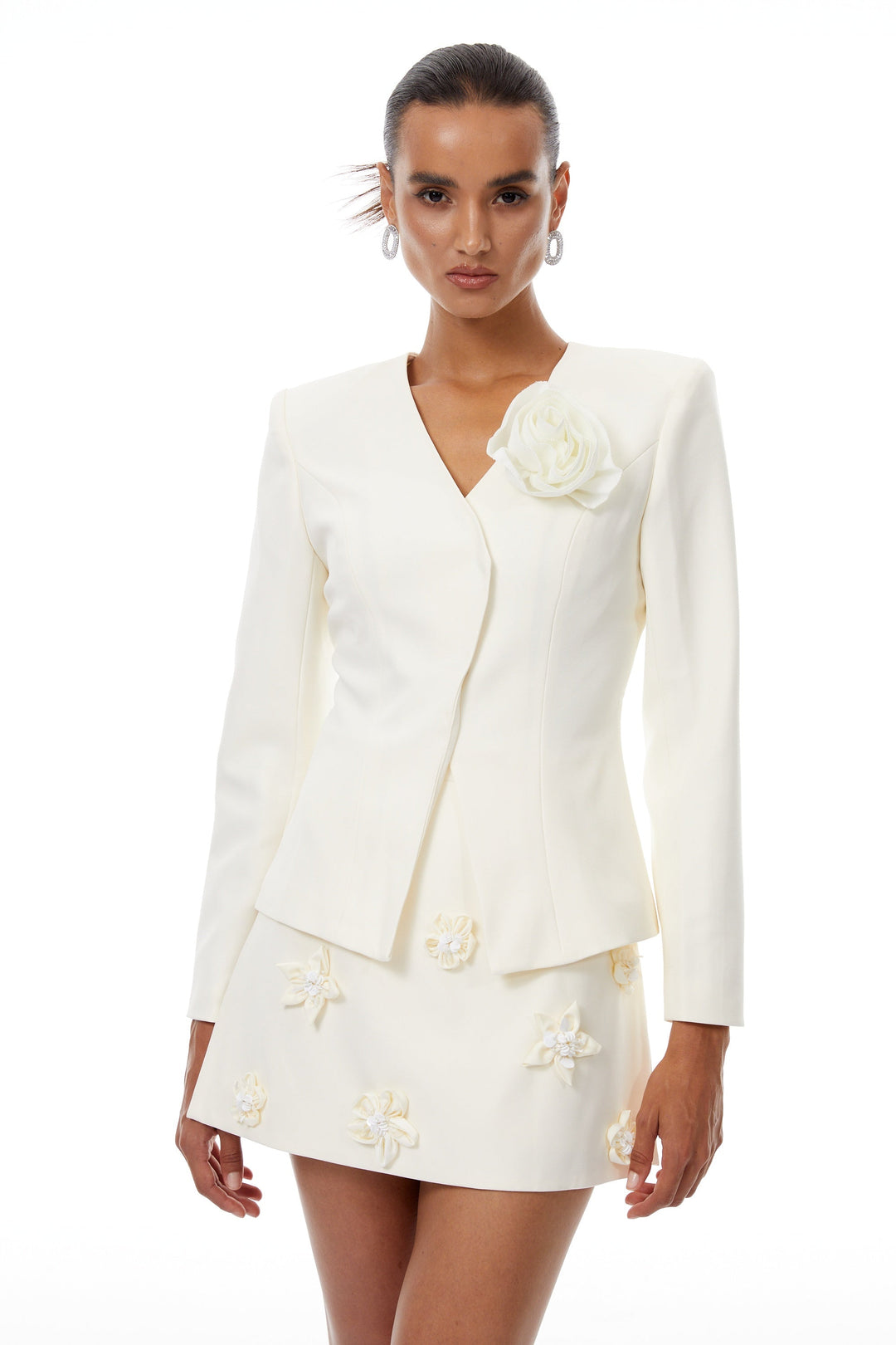 Géraldine White Floral Appliqué Jacket & Skirt Set
