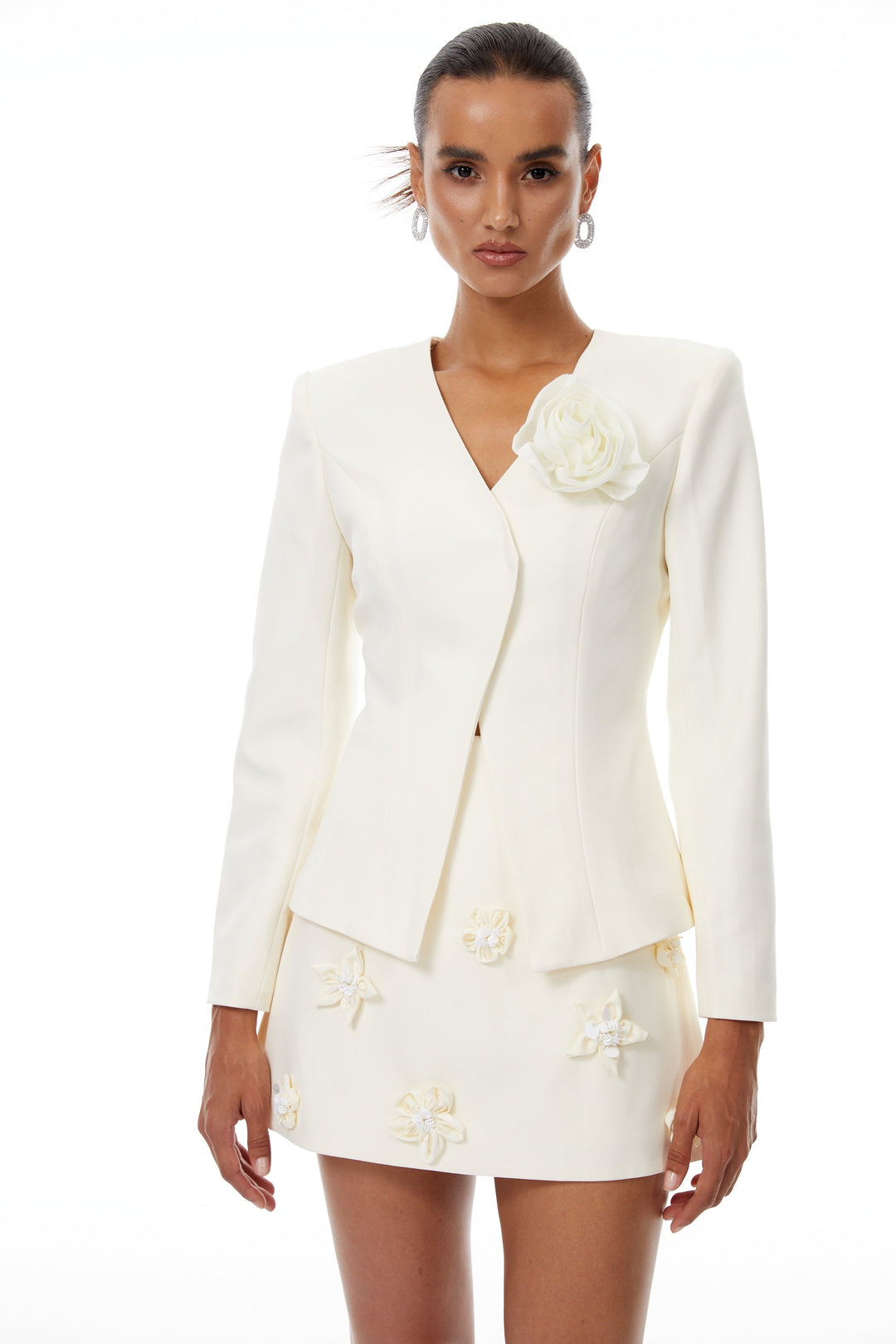 Géraldine White Floral Appliqué Jacket & Skirt Set