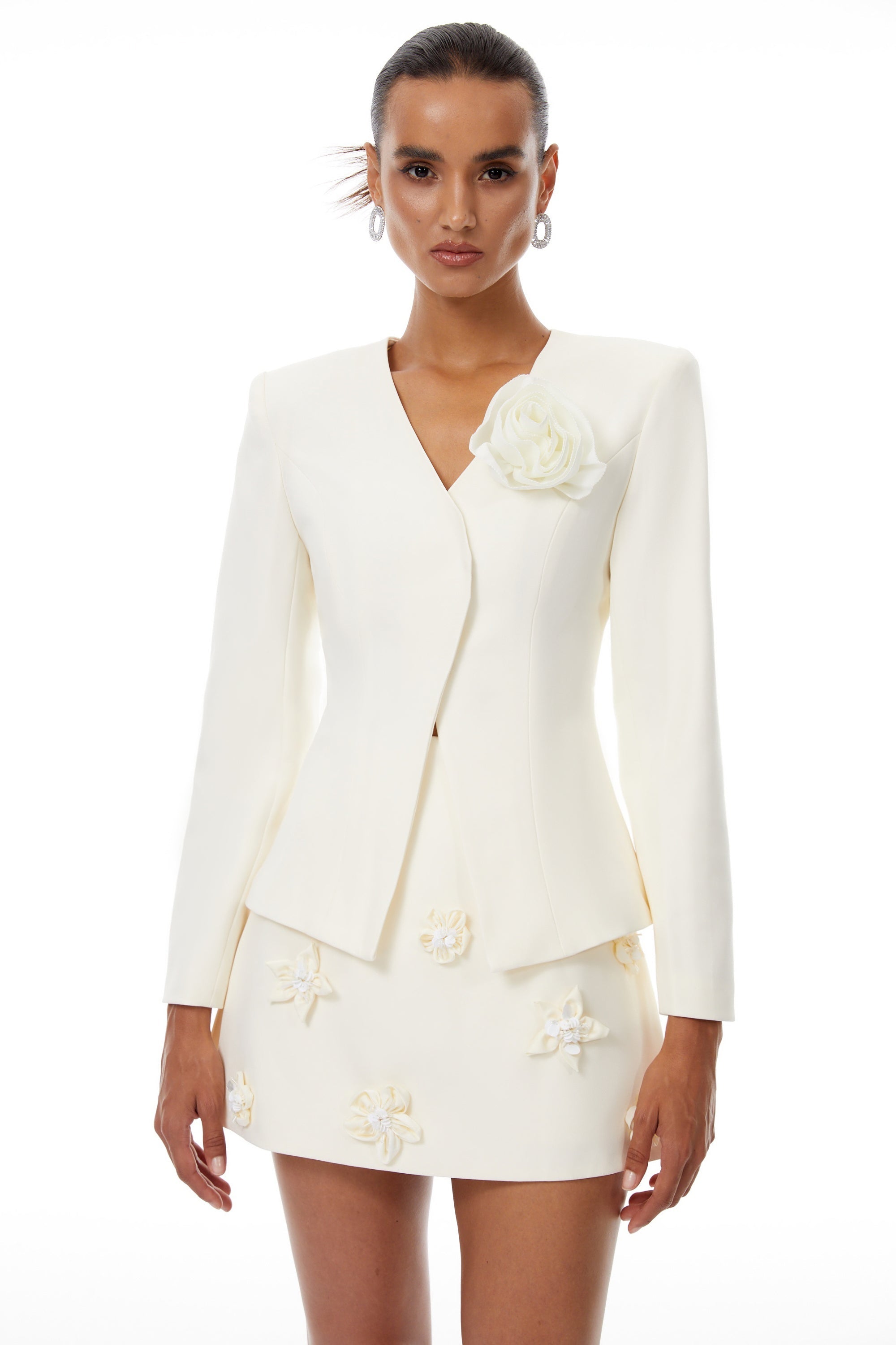 Géraldine White Floral Appliqué Jacket & Skirt Set