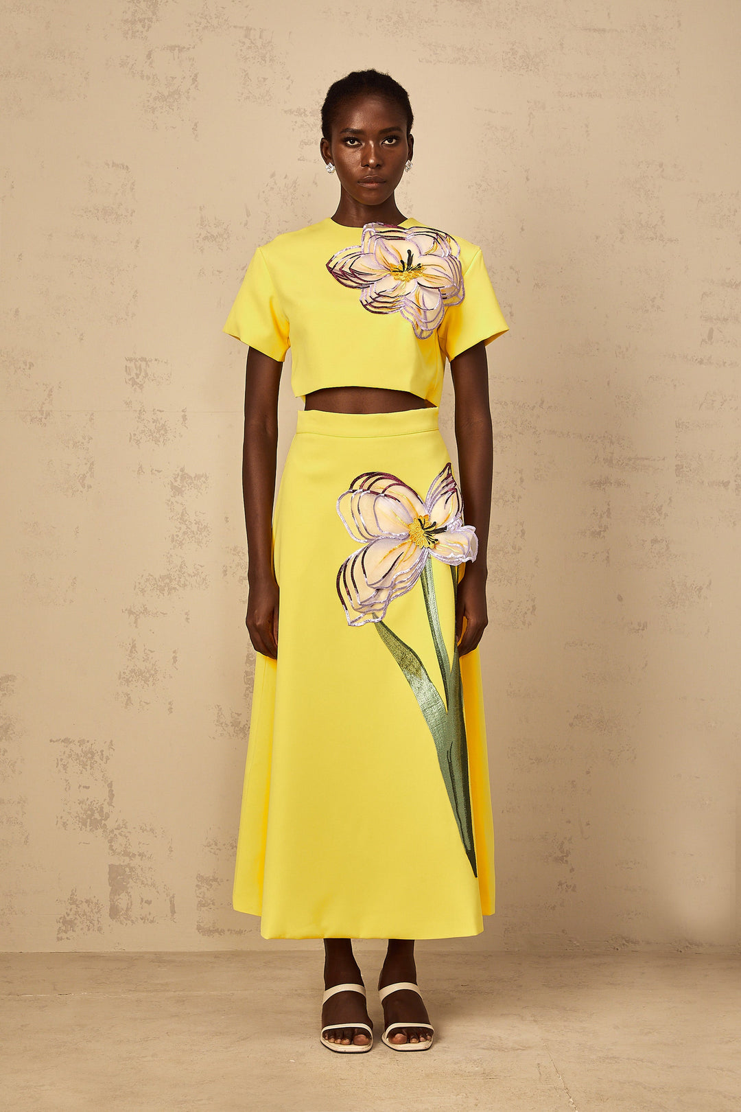 Avellia Irène Golden Bloom Sequin Set