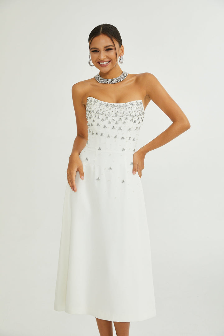 Avellia Bianca Embellished Midi Dress