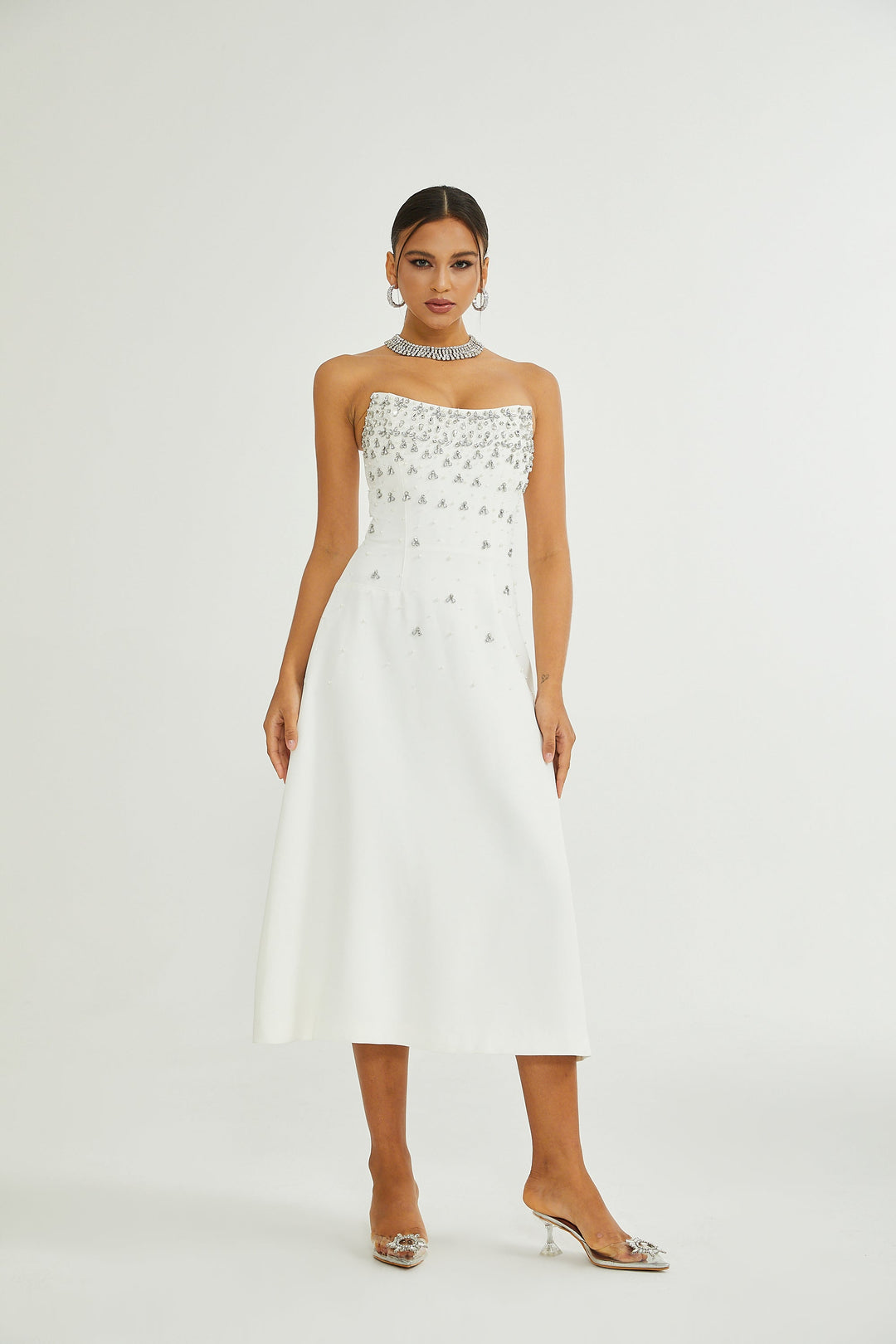 Avellia Bianca Embellished Midi Dress