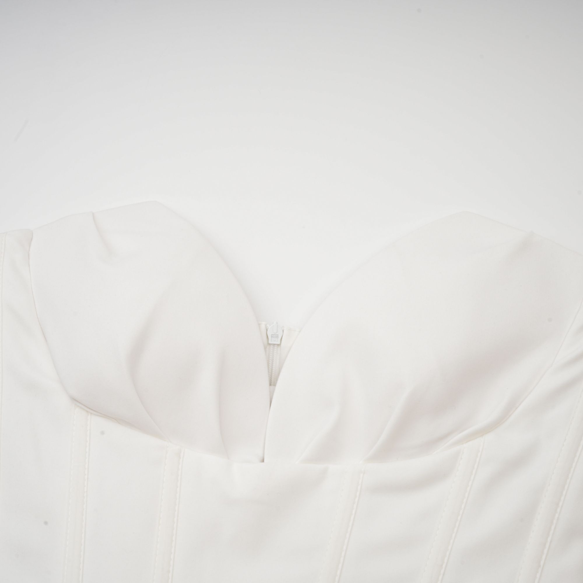 Avellia Katherine Ivory Elegance Midi Dress