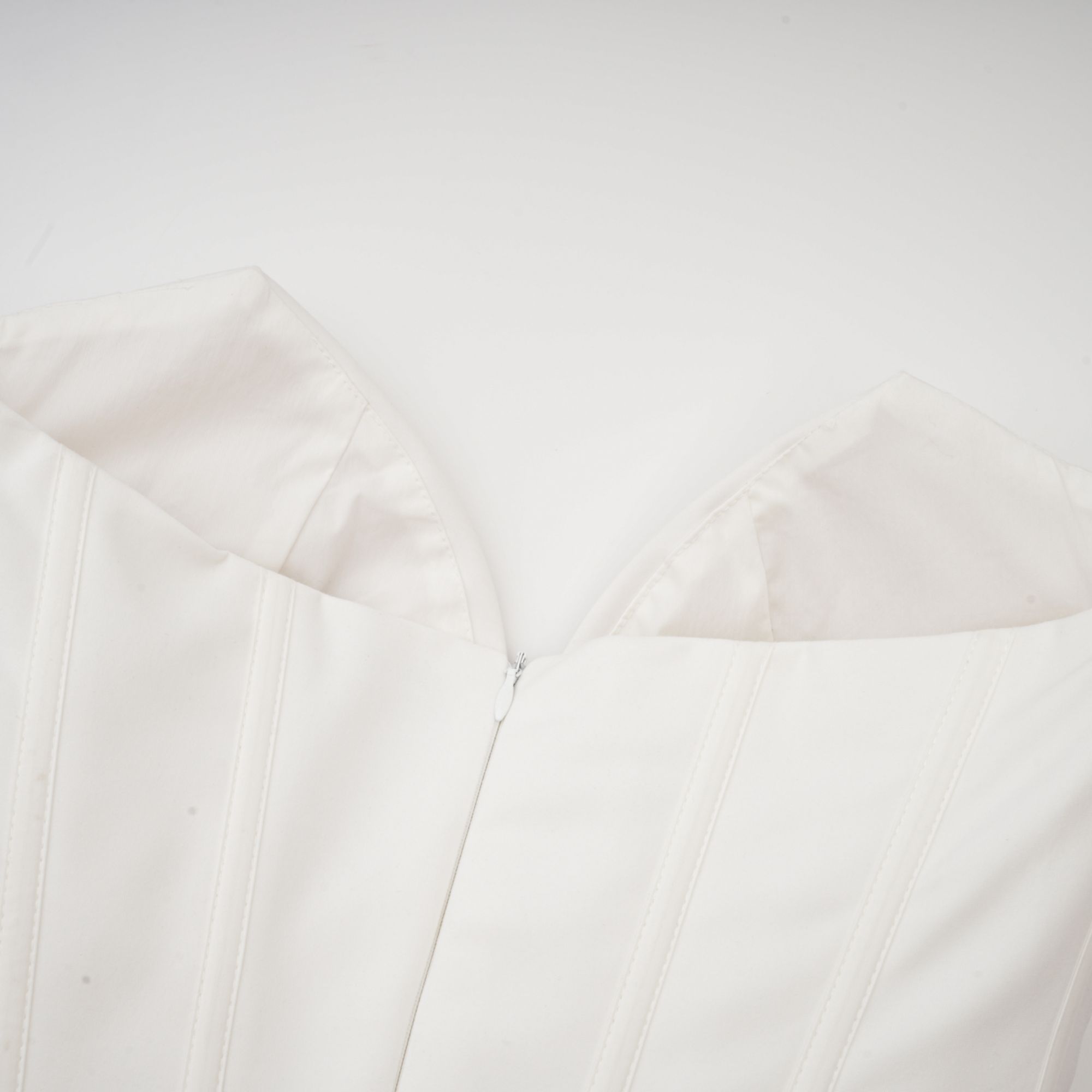 Avellia Katherine Ivory Elegance Midi Dress