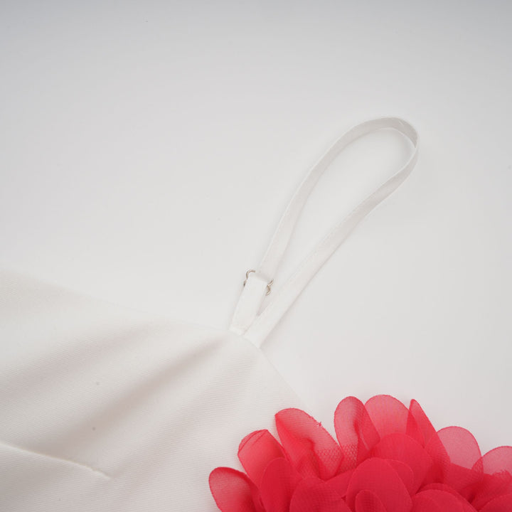 Avellia Pearl 3D-Petal Sleeveless Mini Dress