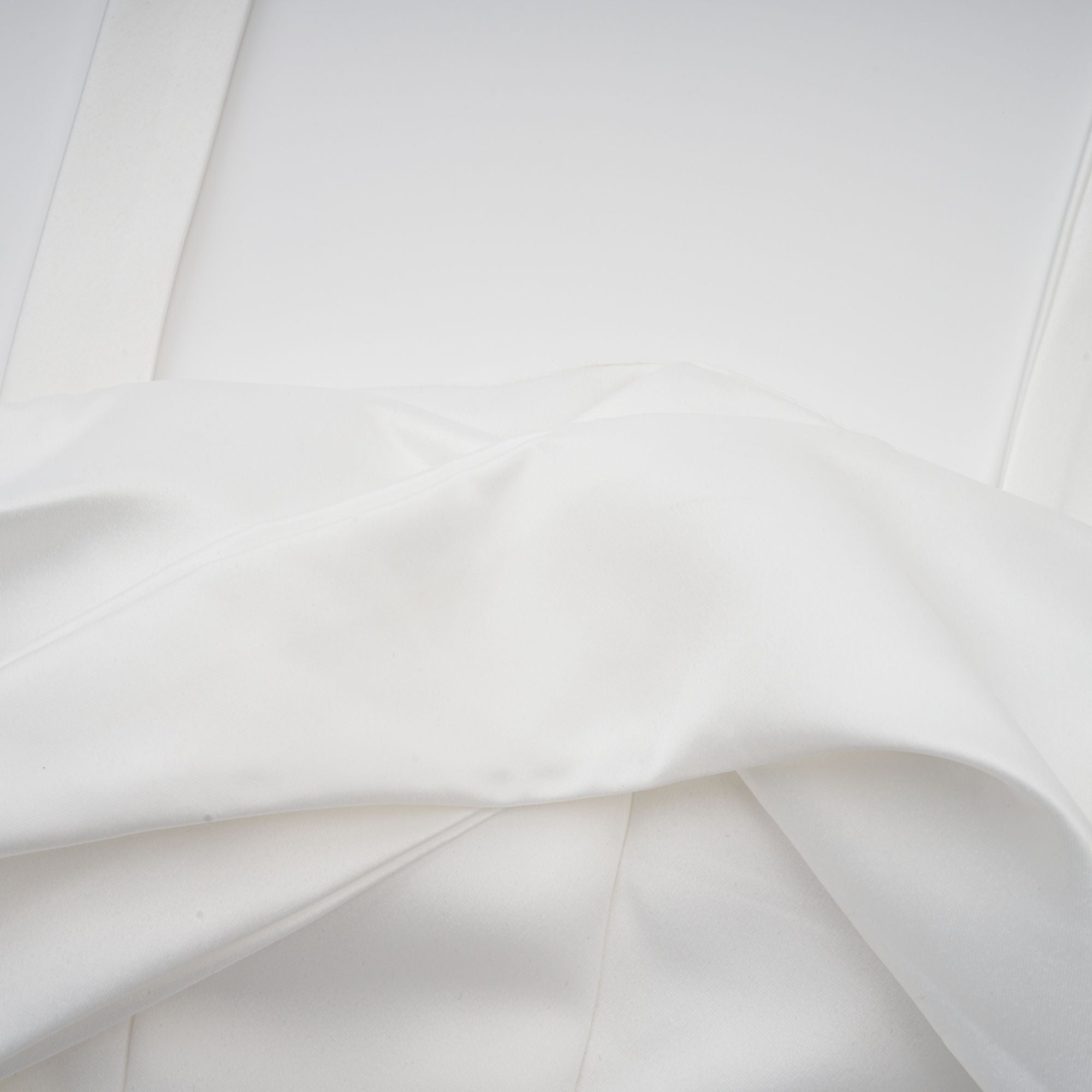 Avellia Celeste White Halterneck Ruffled Mini Dress