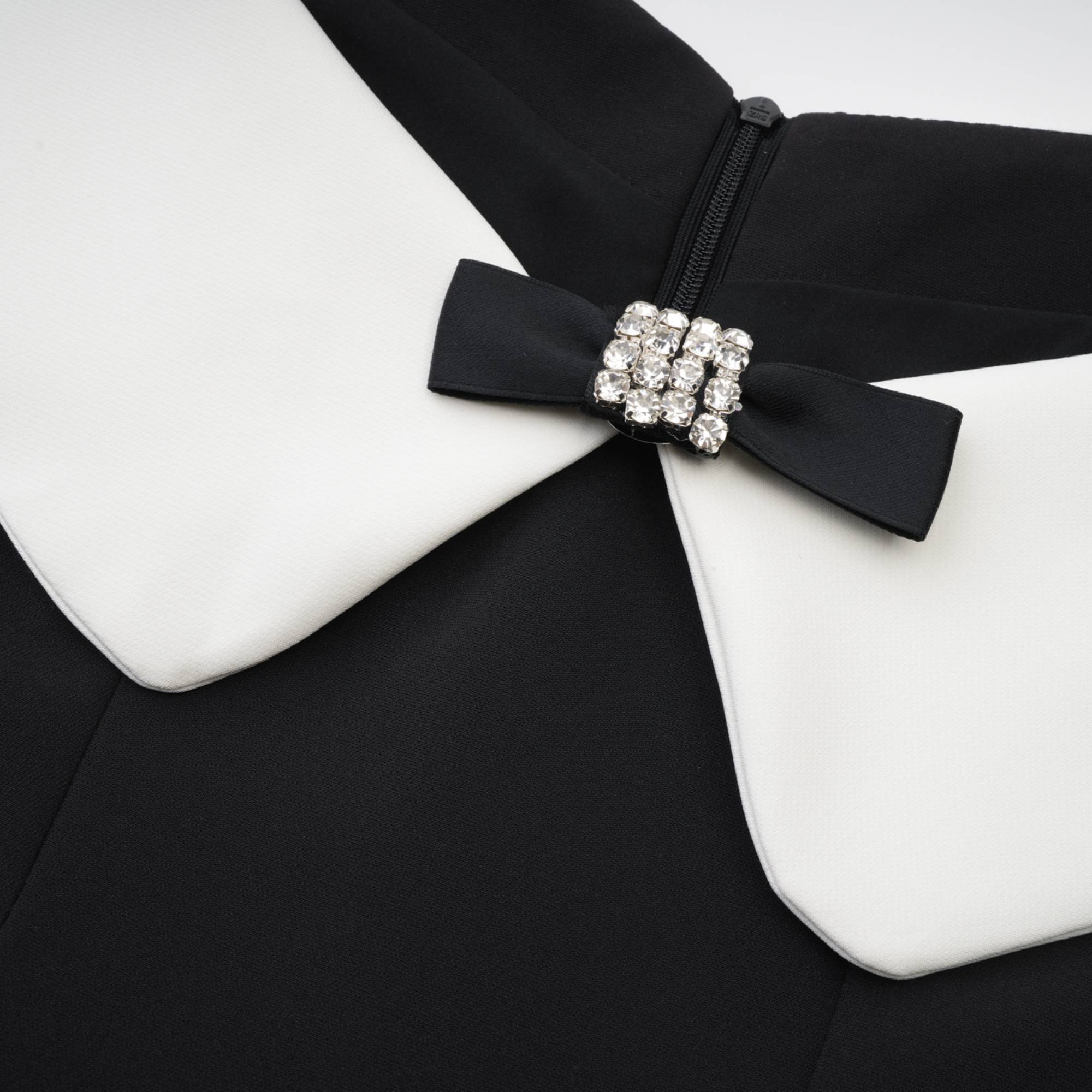 Avellia Deniece Noir Off-Shoulder Mini Dress