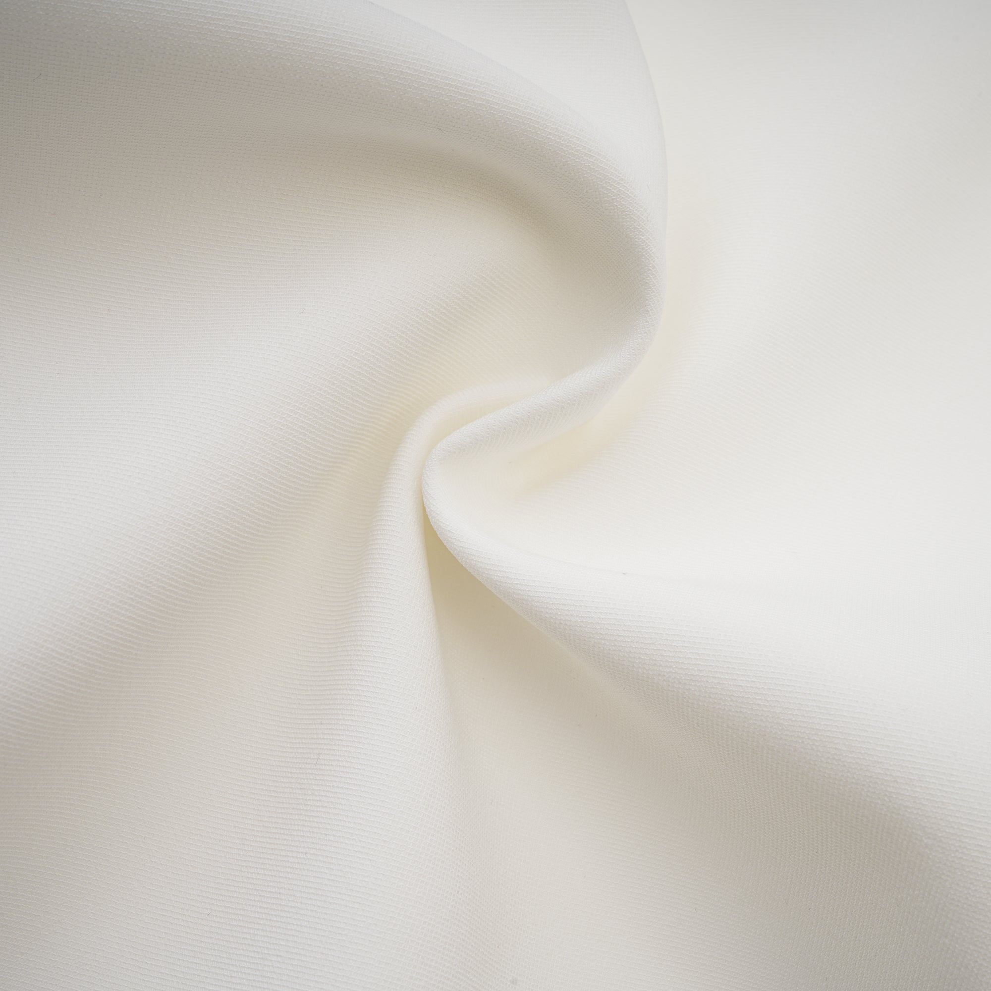 Avellia Madeleine Ruffle Elegance Dress