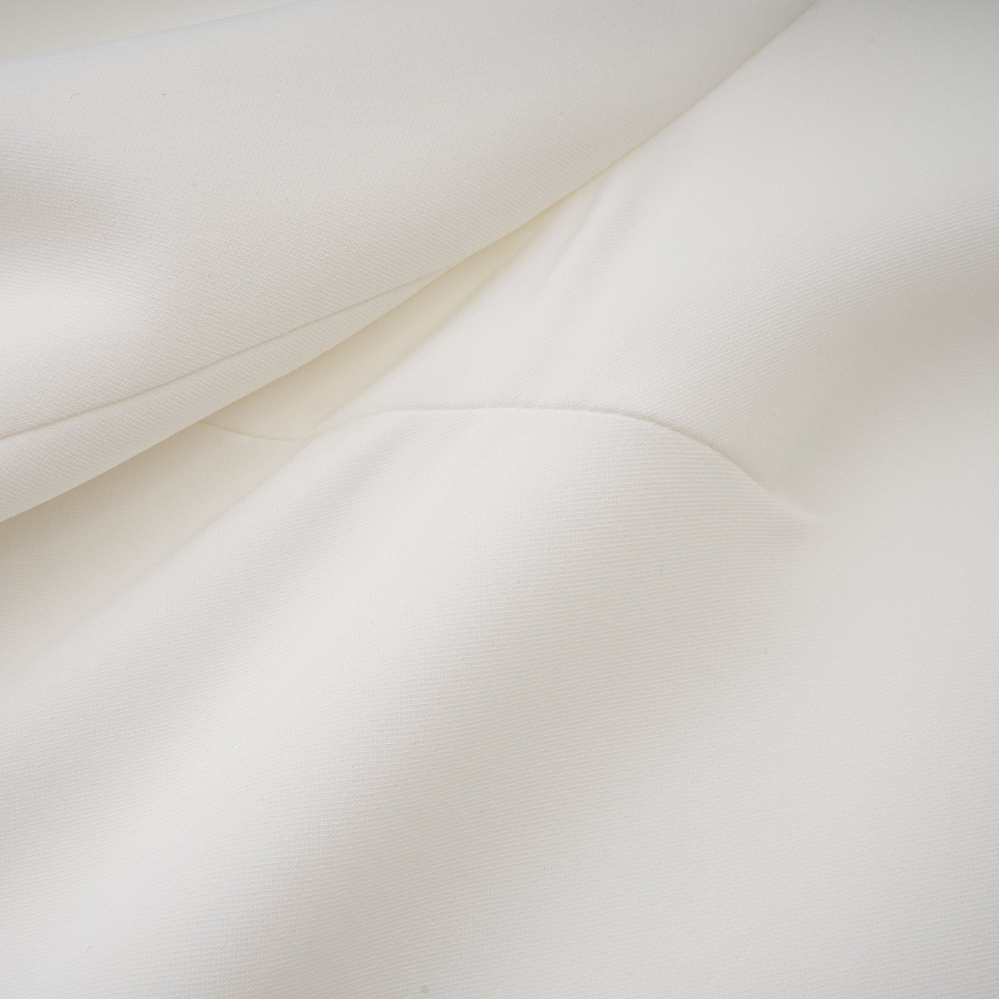 Avellia Madeleine Ruffle Elegance Dress