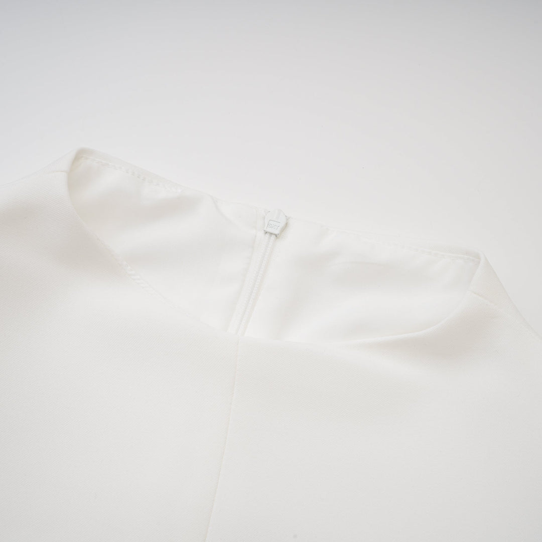 Avellia Madeleine Ruffle Elegance Dress