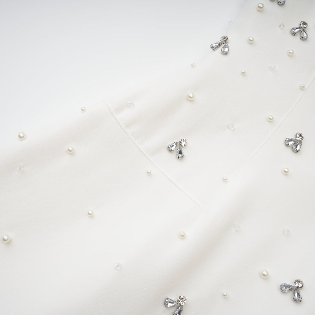 Avellia Bianca Embellished Midi Dress