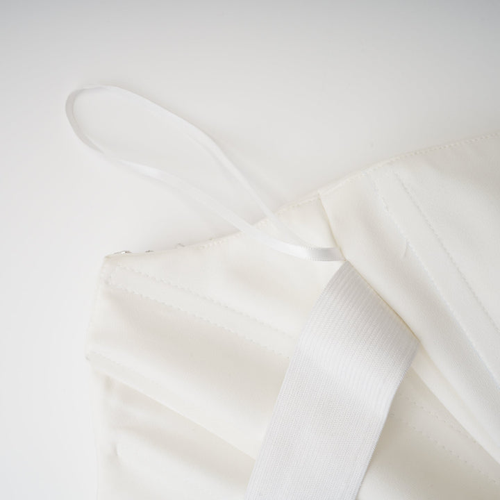 Avellia Bianca Embellished Midi Dress