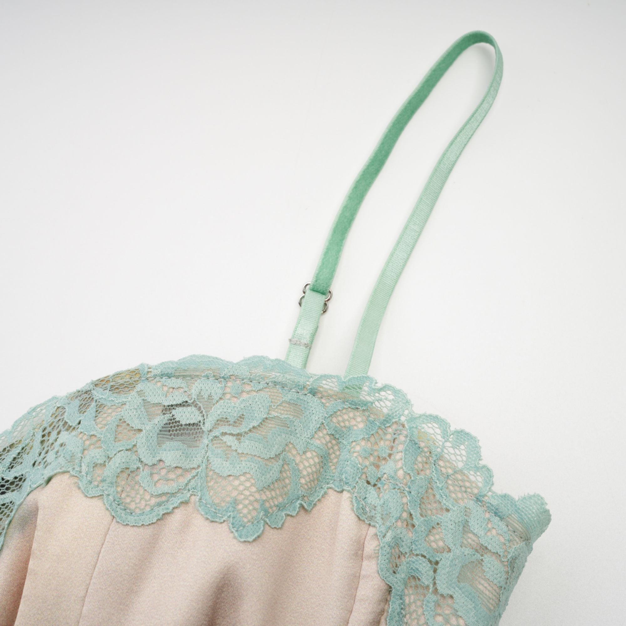 Avellia Marigold Floral Lace-Trim Midi Dress