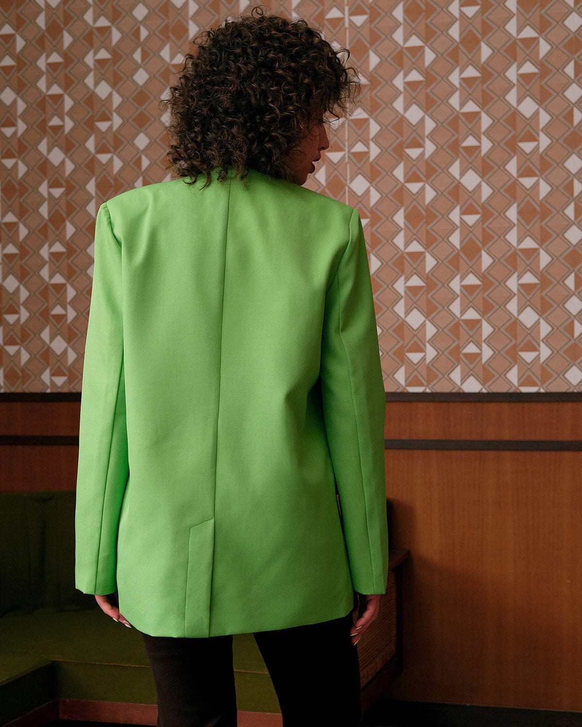 The Willow Solid V Neck Button-up Blazer