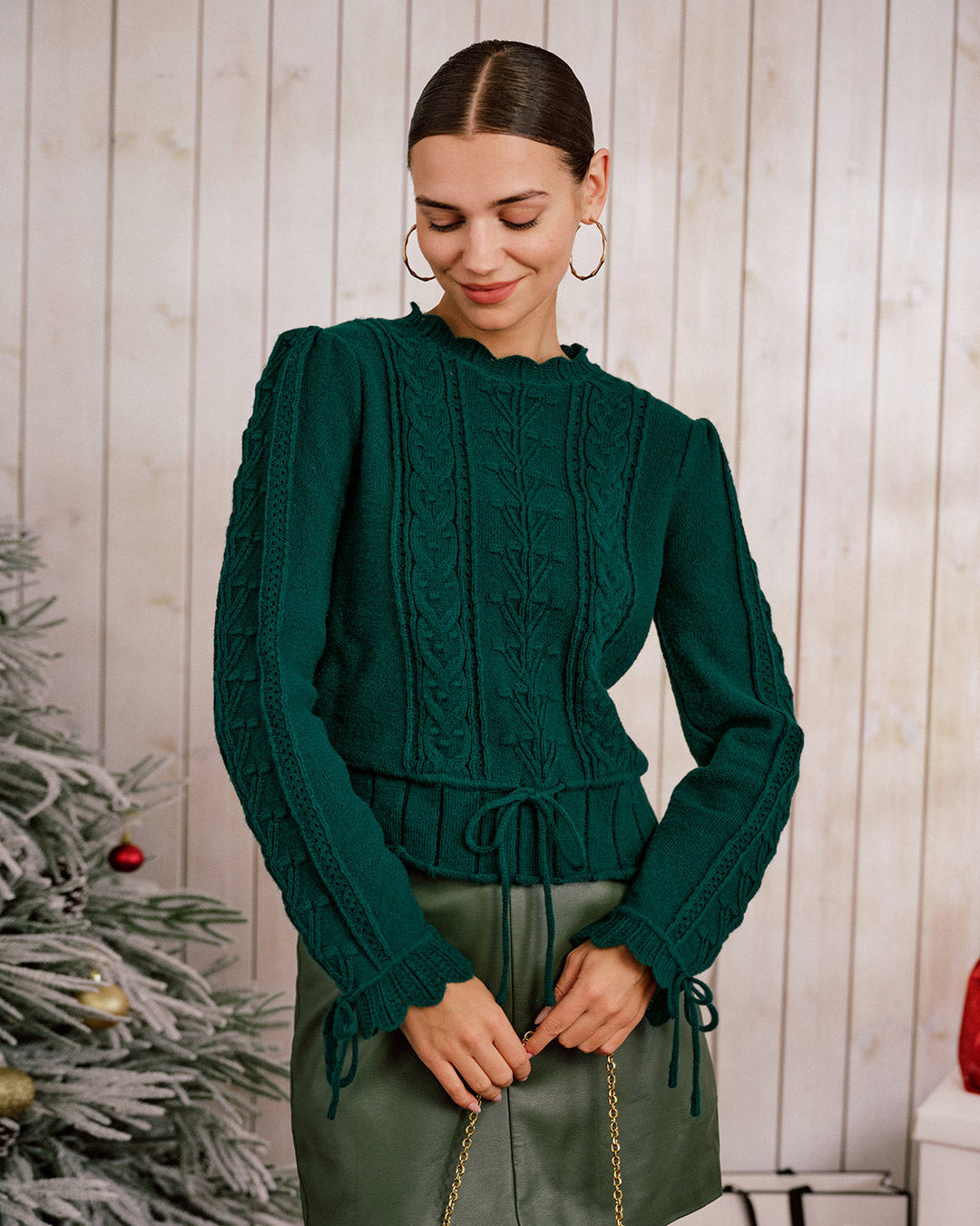 Green Scalloped Lantern Sleeve Sweater