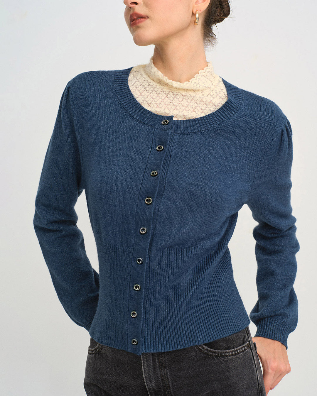 Blue Round Neck Slim Knit Cardigan
