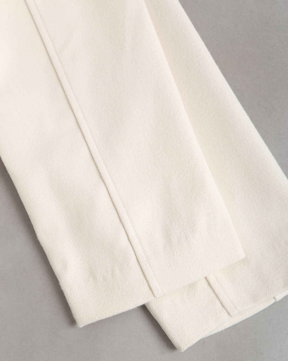 White V Neck Knotted Coat