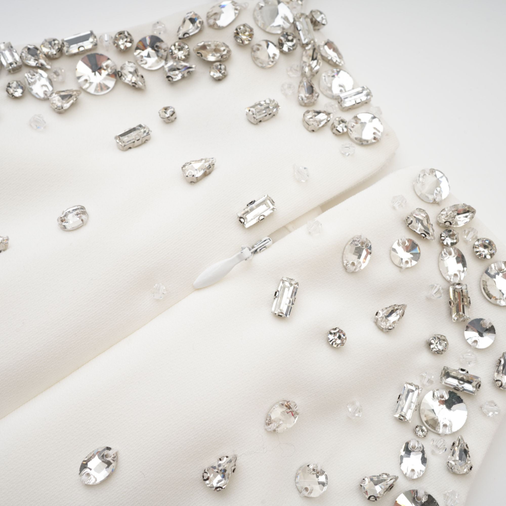 Avellia Liora White Embellished Mini Dress