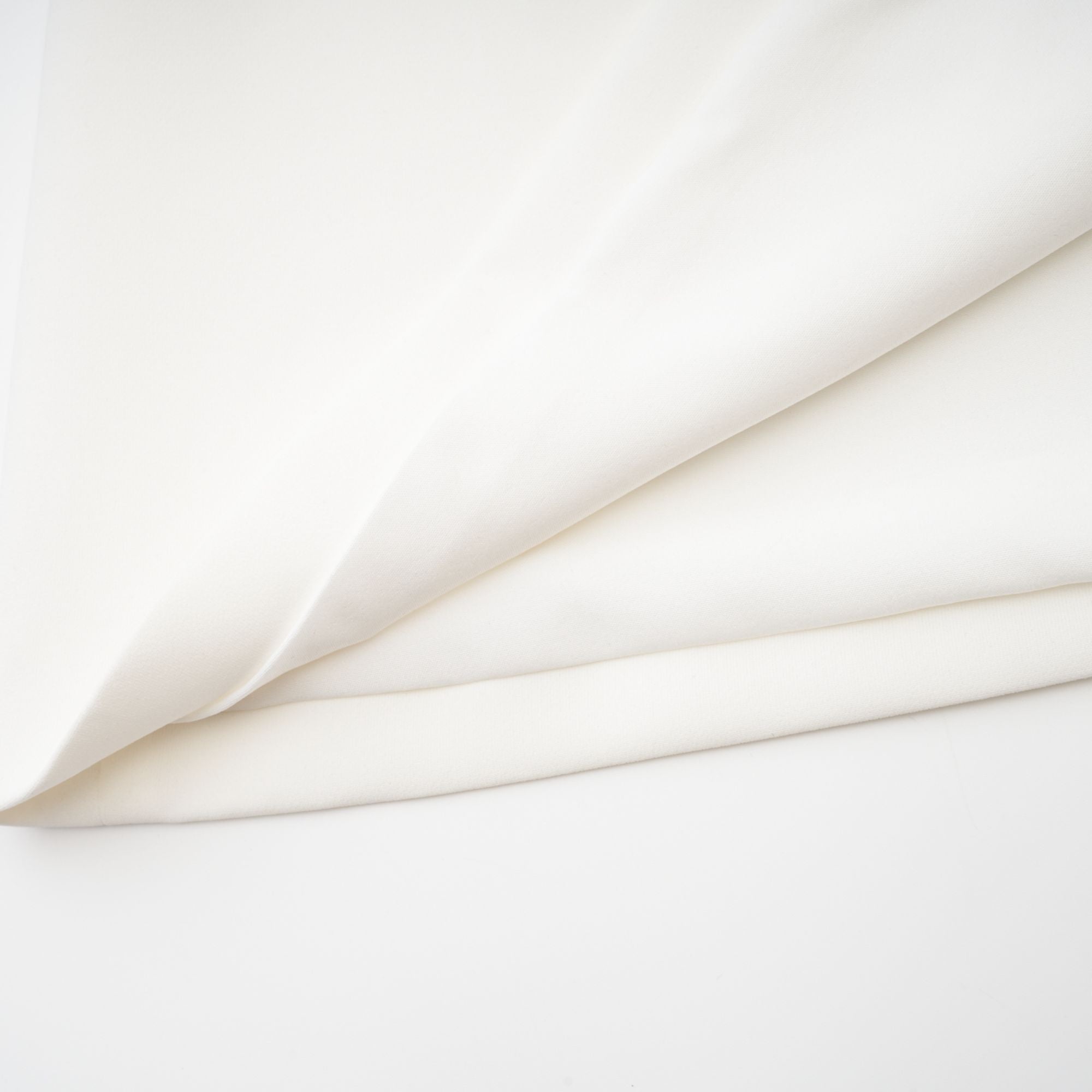 Avellia Liora White Embellished Mini Dress